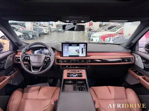 2022 Lincoln Aviator 8