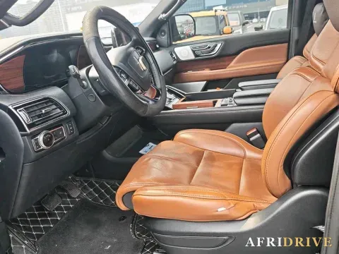 2019 Lincoln Navigator 3