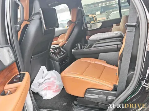 2019 Lincoln Navigator 4