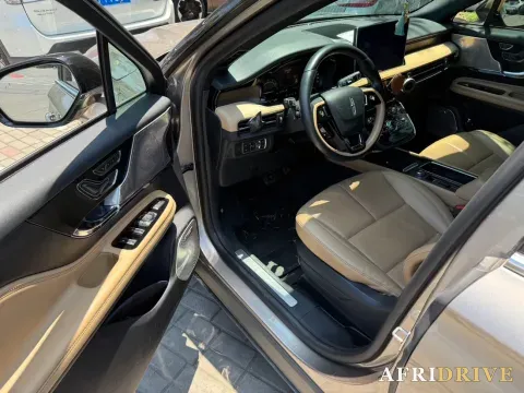 2021 Lincoln Corsair 6