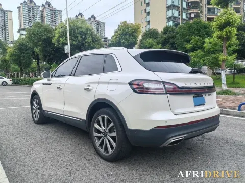 2021 Lincoln Nautilus 4