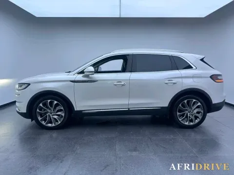 2021 Lincoln Nautilus 4