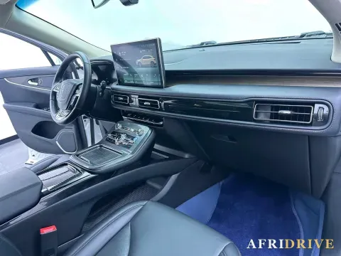 2021 Lincoln Nautilus 8