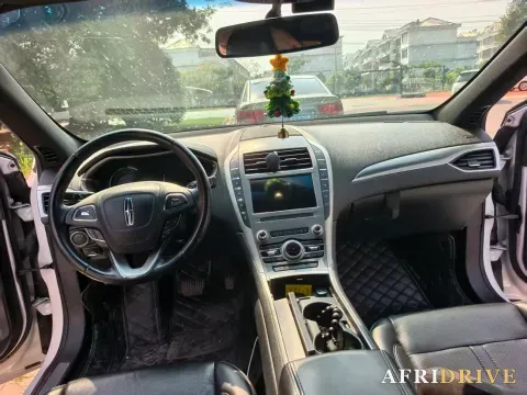 2019 Lincoln MKZ 4