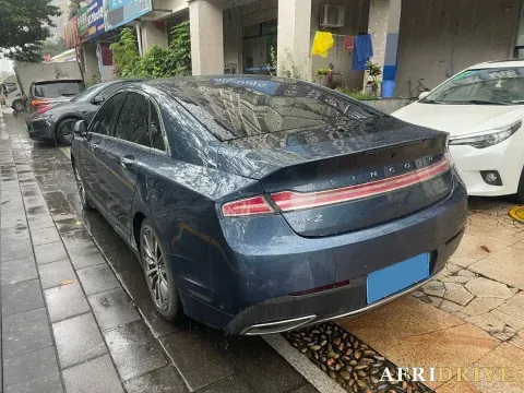 2019 Lincoln MKZ 4