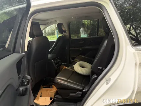 2021 Lincoln Aviator 5