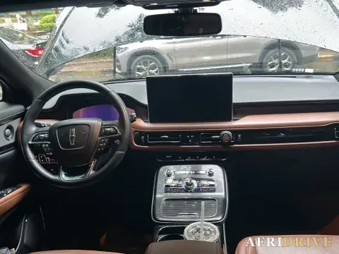 2021 Lincoln Nautilus 8