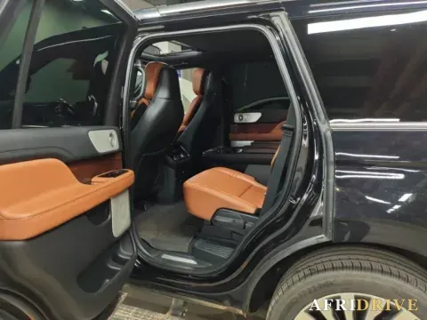 2020 Lincoln Navigator 6