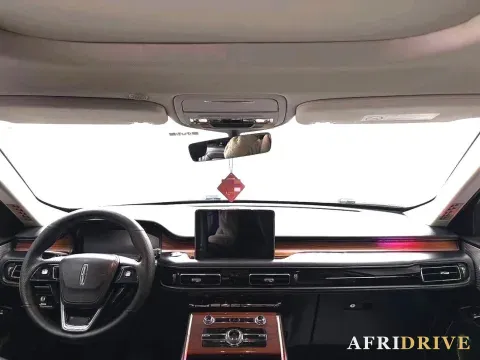 2020 Lincoln Aviator 5