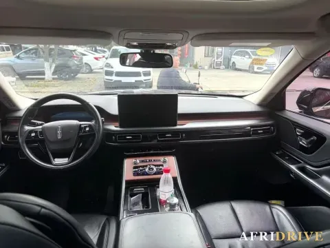 2020 Lincoln Aviator 5