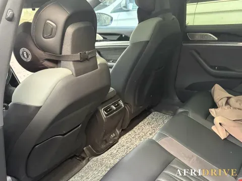 2024 Neta S 4