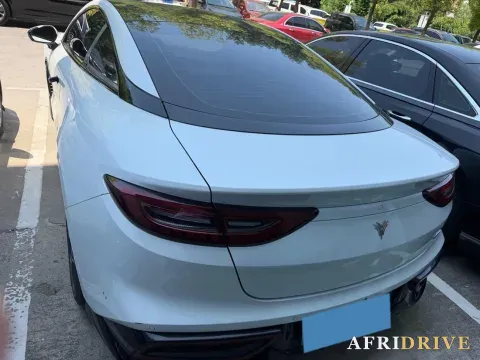 2023 Neta GT 4