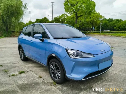 2022 Neta V 6