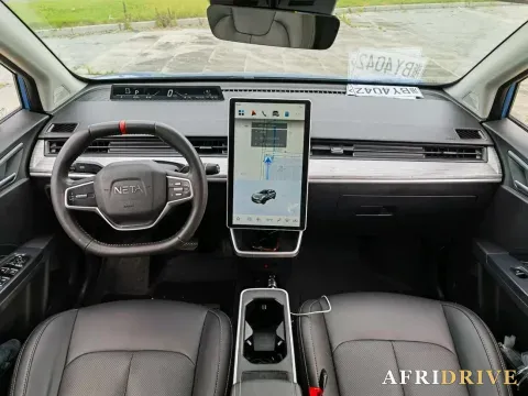 2022 Neta V 8