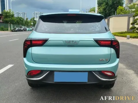 2022 Neta V 8