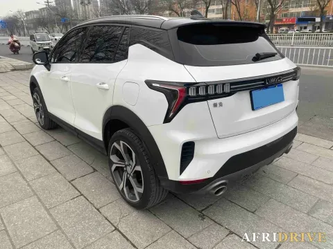 2023 LYNK&CO 06 7