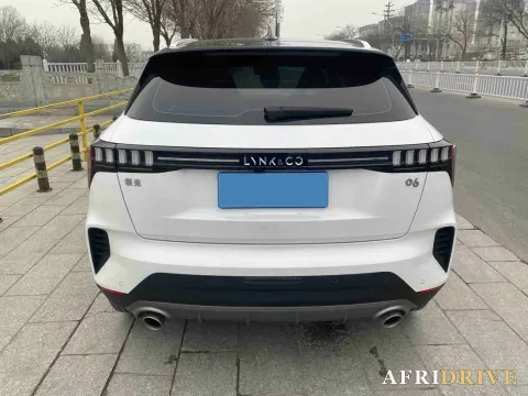 2023 LYNK&CO 06 8