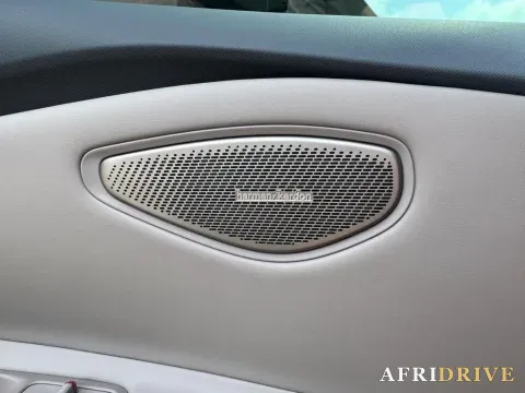 2024 LYNK&CO Z10 6