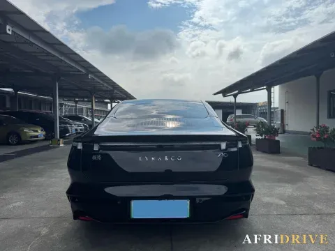 2024 LYNK&CO Z10 8