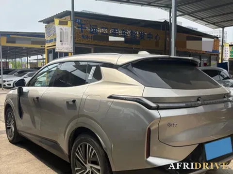 2023 LYNK&CO 08 EM-P 8