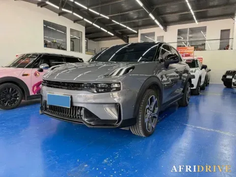 2023 LYNK&CO 06