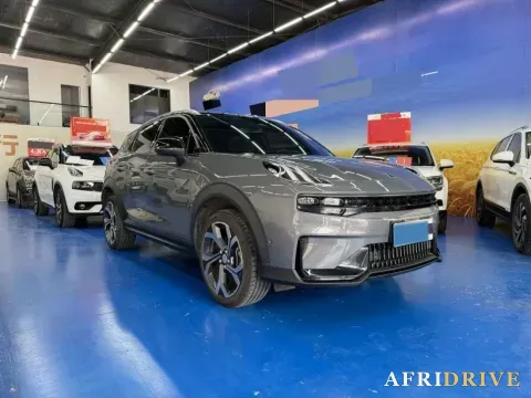 2023 LYNK&CO 06 3