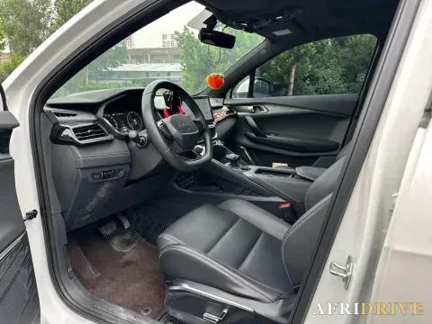 2023 LYNK&CO 06 3