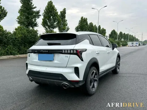 2023 LYNK&CO 06 6