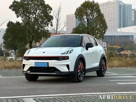 2020 LYNK&CO 06