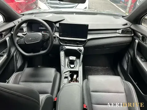 2023 LYNK&CO 06 8