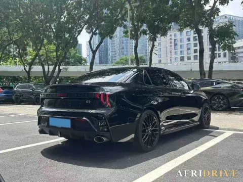 2025 LYNK&CO 03 5