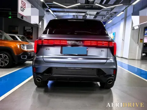2025 LYNK&CO 01 7