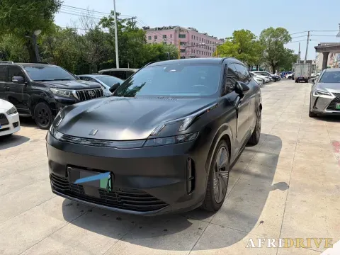 2023 LYNK&CO 08 EM-P
