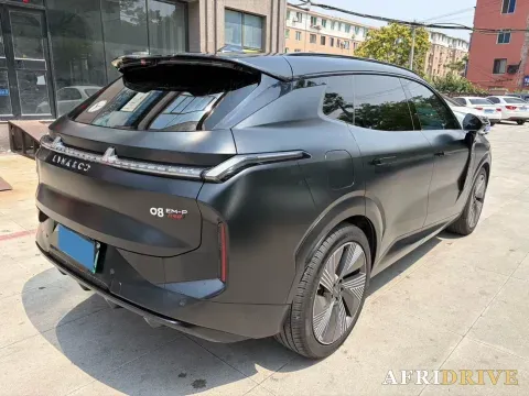 2023 LYNK&CO 08 EM-P 4