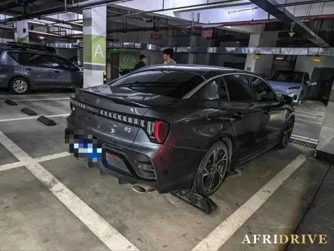 2023 LYNK&CO 03 4