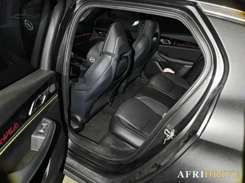 2023 LYNK&CO 03 6