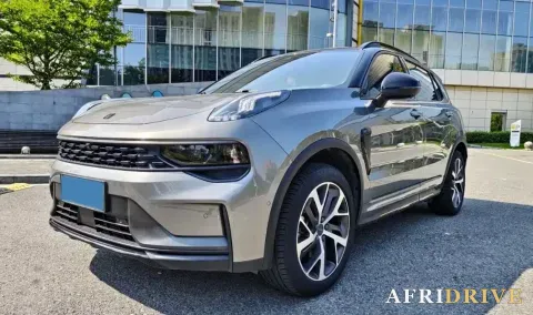 2021 LYNK&CO 01