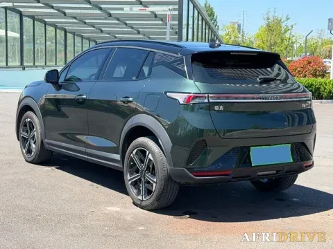 2023 LYNK&CO 06 EM-P 5