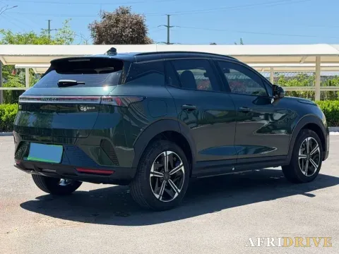 2023 LYNK&CO 06 EM-P 7