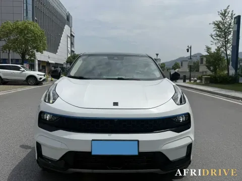 2020 LYNK&CO 05 2