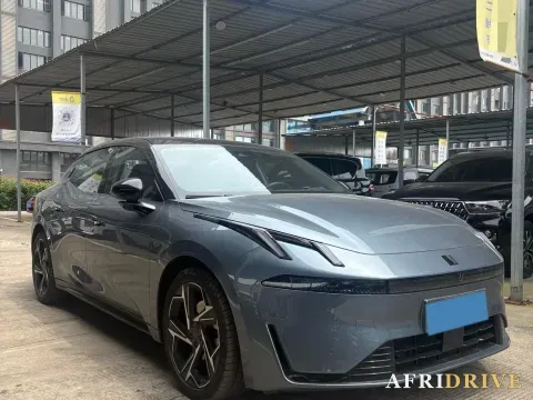 2024 LYNK&CO 07 EM-P 2