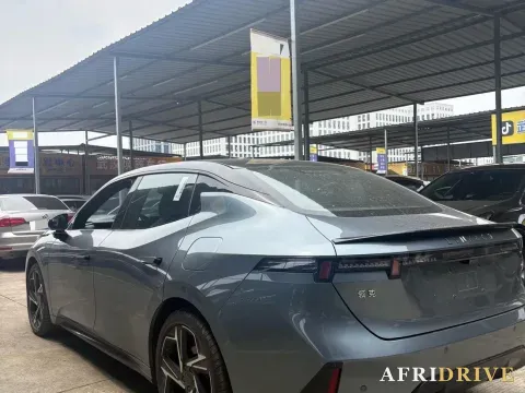 2024 LYNK&CO 07 EM-P 7