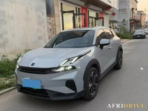 2023 LYNK&CO 06 EM-P