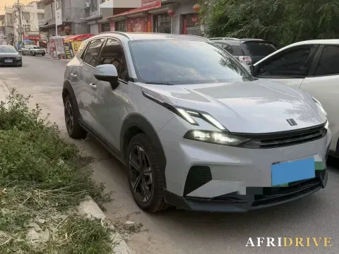 2023 LYNK&CO 06 EM-P 2