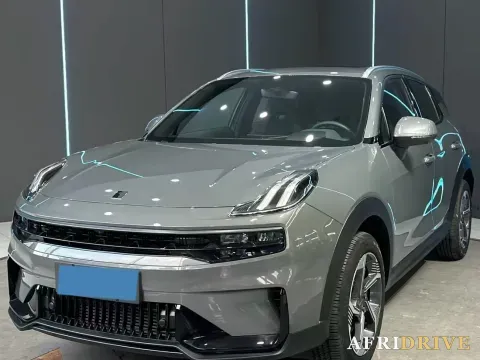 2023 LYNK&CO 06