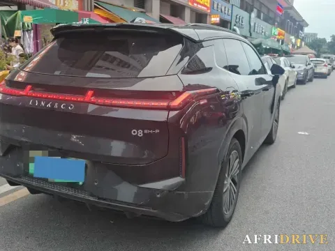 2023 LYNK&CO 08 EM-P 4