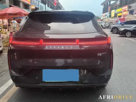 2023 LYNK&CO 08 EM-P 5