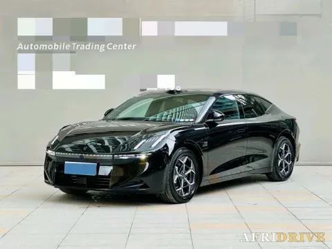 2025 LYNK&CO 10