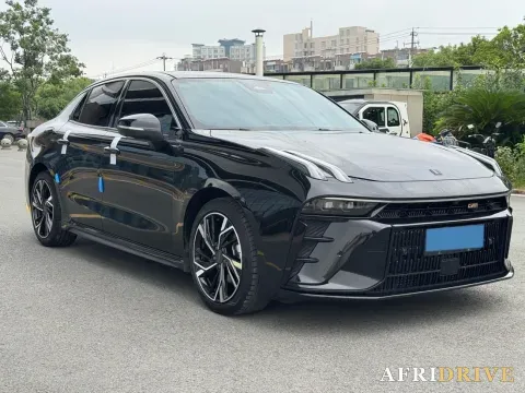2023 LYNK&CO 03 3