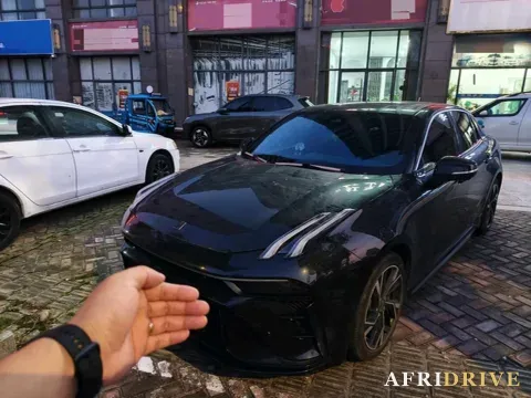 2023 LYNK&CO 03